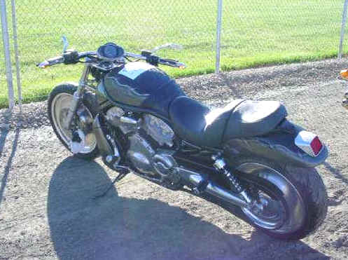 Repairable Salvage Motorcycles on Wrecked Harley Motorcycles Vrod Jpg 29863 Bytes