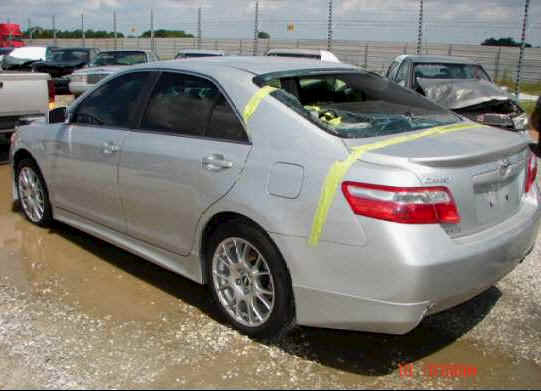 Wrecked 1998 toyota camry